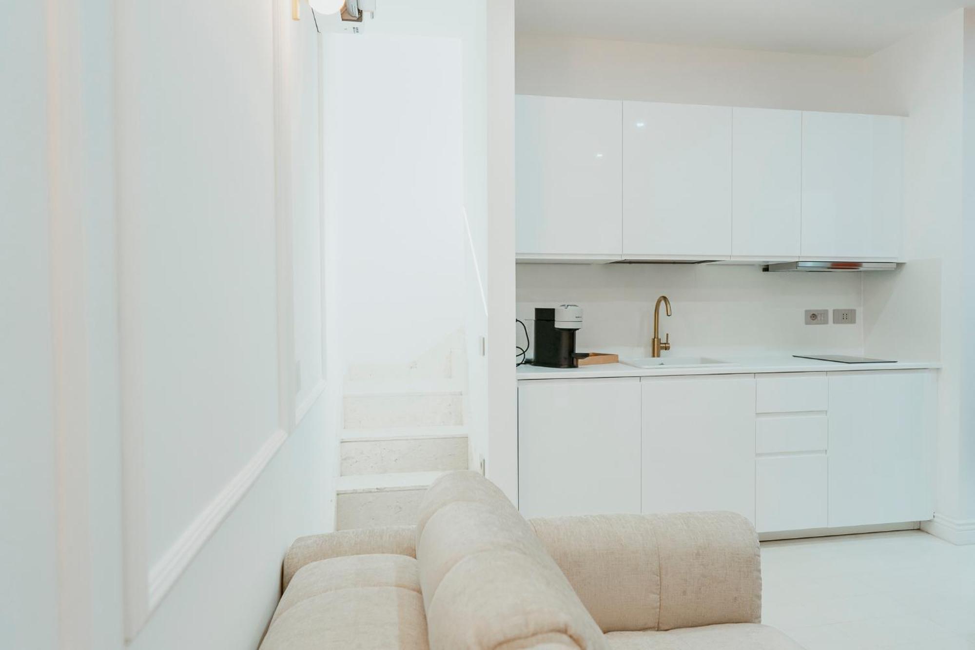 Luxury Apartment-Quartieri Spagn By Alux38 Neapel Exteriör bild